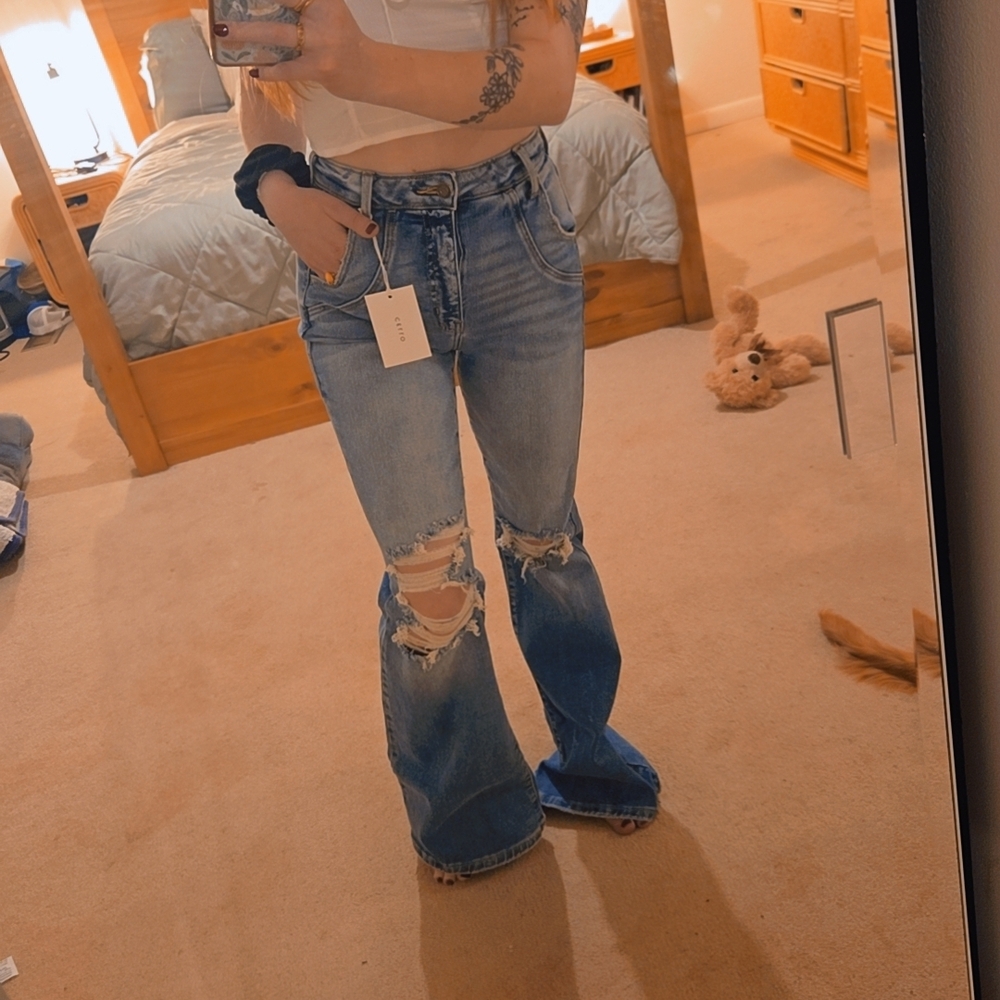 High Rise Flare Distressed Jeans - Picture 2 of 7